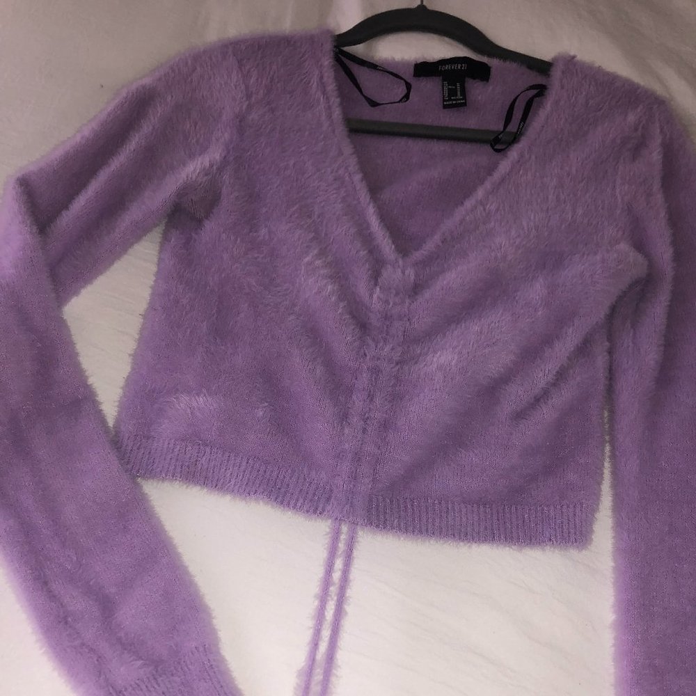 Purple Fuzzy Scrunchy Cropped Sweater Size Medium